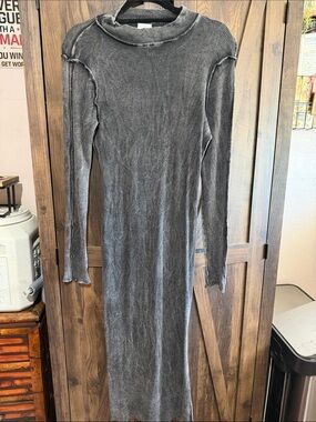 Washed Gray Long Sleeve Ribbed Maxi Dress